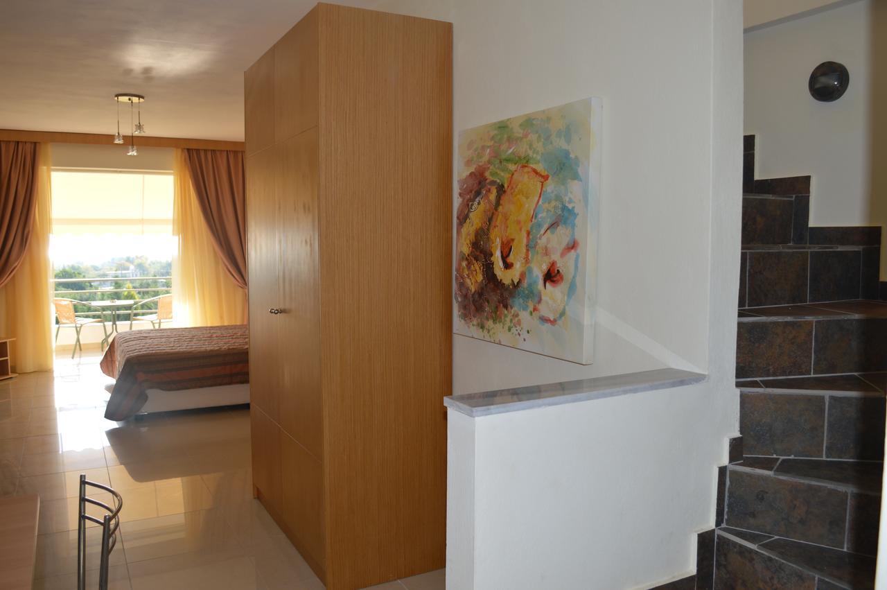 Alex House Aparthotel Zacharo Exterior photo