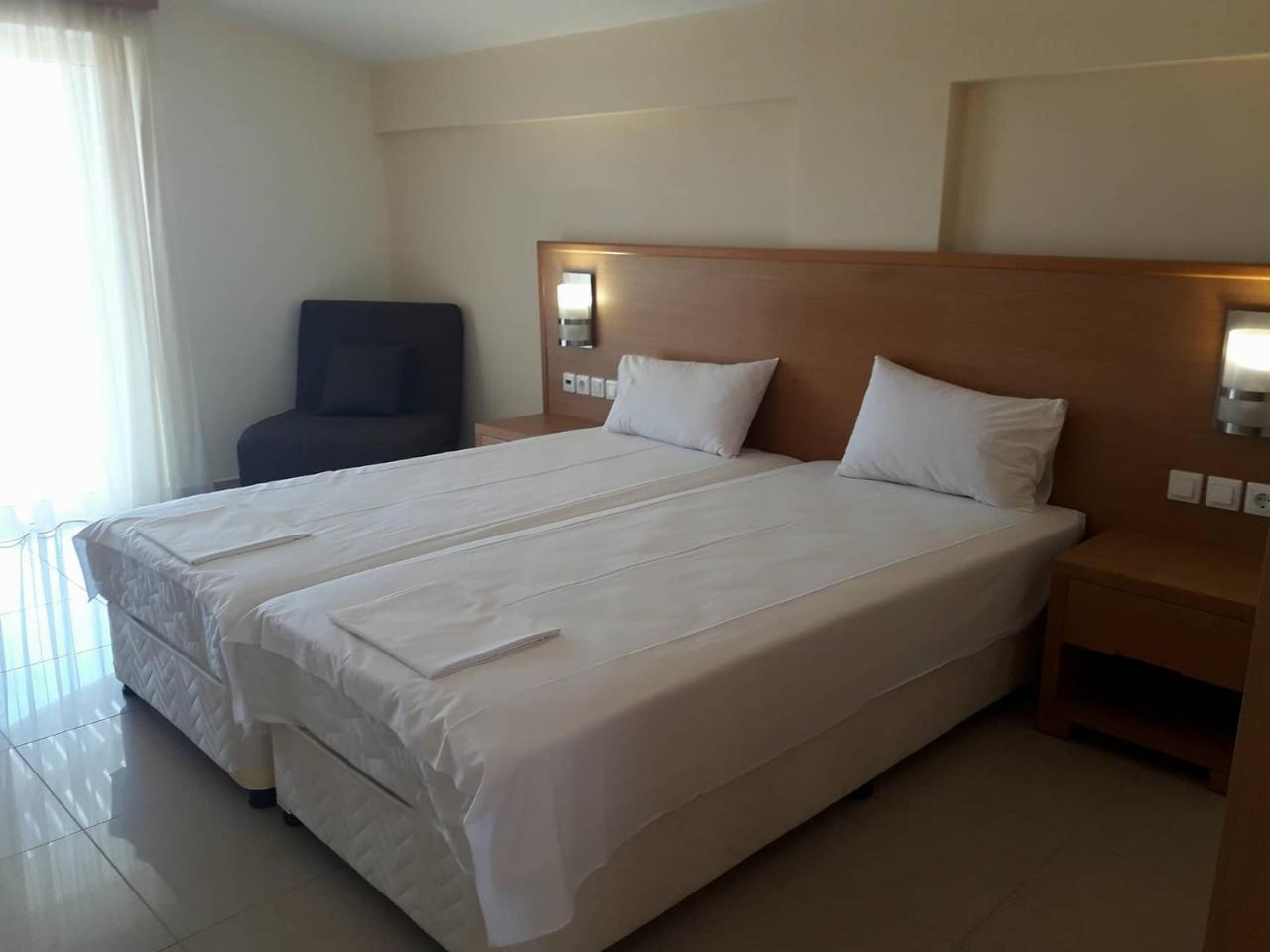 Alex House Aparthotel Zacharo Exterior photo